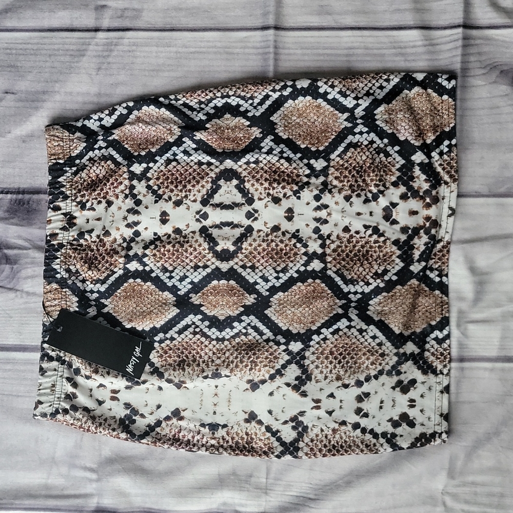 NWT Short Skirt